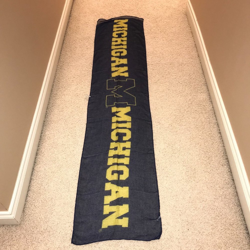 University of Michigan Women's XL Scarf Reversible Sheer L77"xW17" Logo RARE